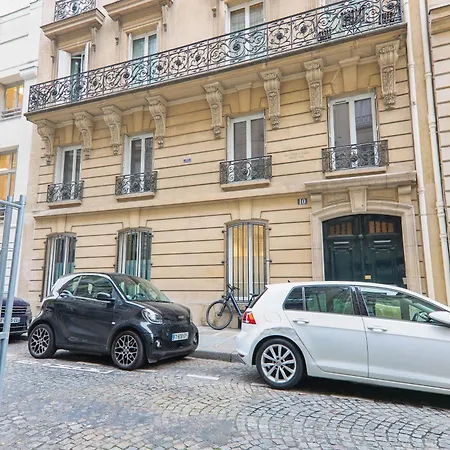 Charmant Appartement Arc De Triomphe Free Netflix-2